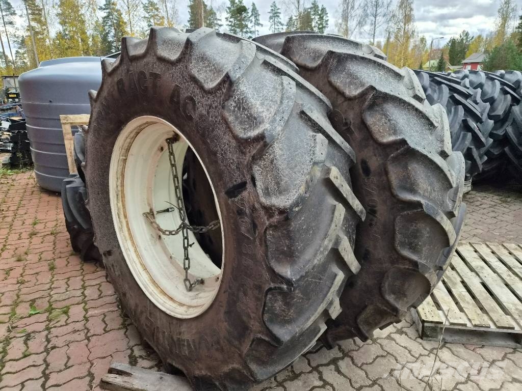 Paripyörät 520/70R38 Riepas, riteņi un diski