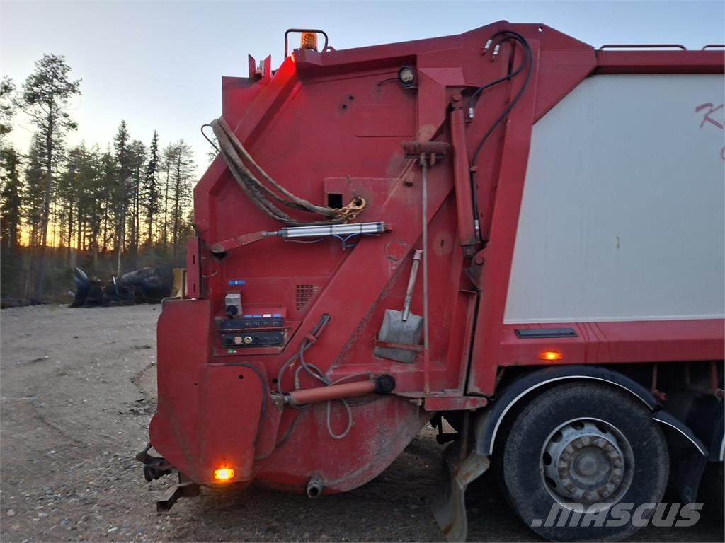 Volvo FM9 Waste trucks