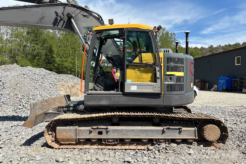 Volvo ECR 235 E Bandgrävare