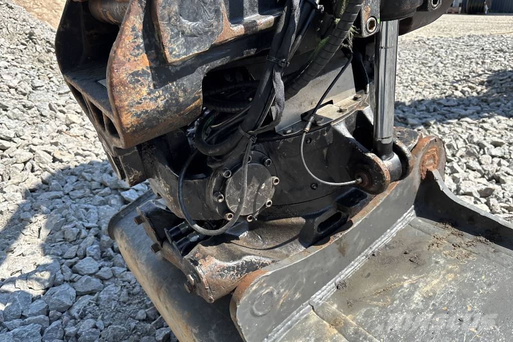 Volvo ECR 235 E Bandgrävare