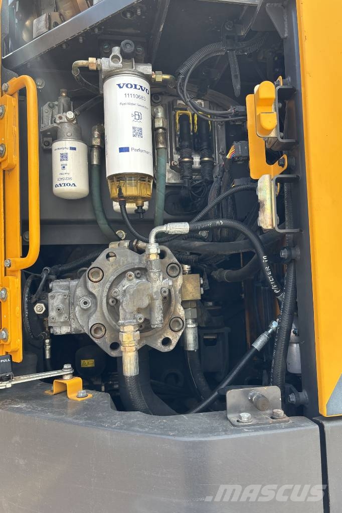 Volvo ECR 235 E Bandgrävare