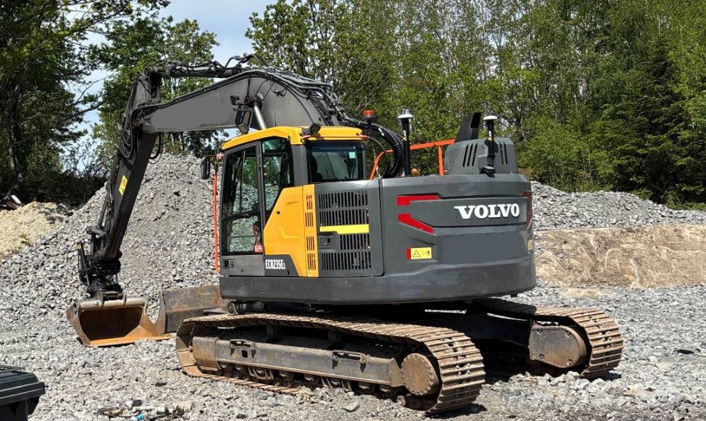 Volvo ECR 235 E Bandgrävare