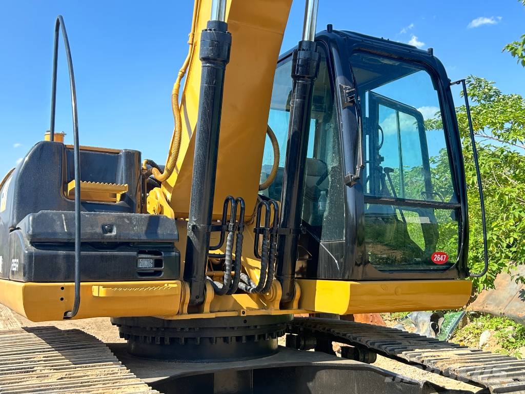 CAT 320 D Excavatoare pe șenile
