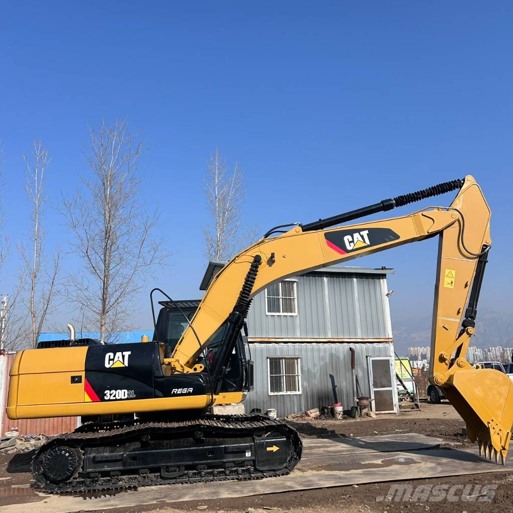 CAT 320 D Excavatoare pe șenile
