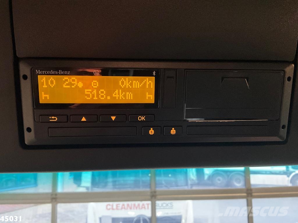 Mercedes-Benz Actros 2643 VDL 21 Ton haakarmsysteem Камиони с кран с кука