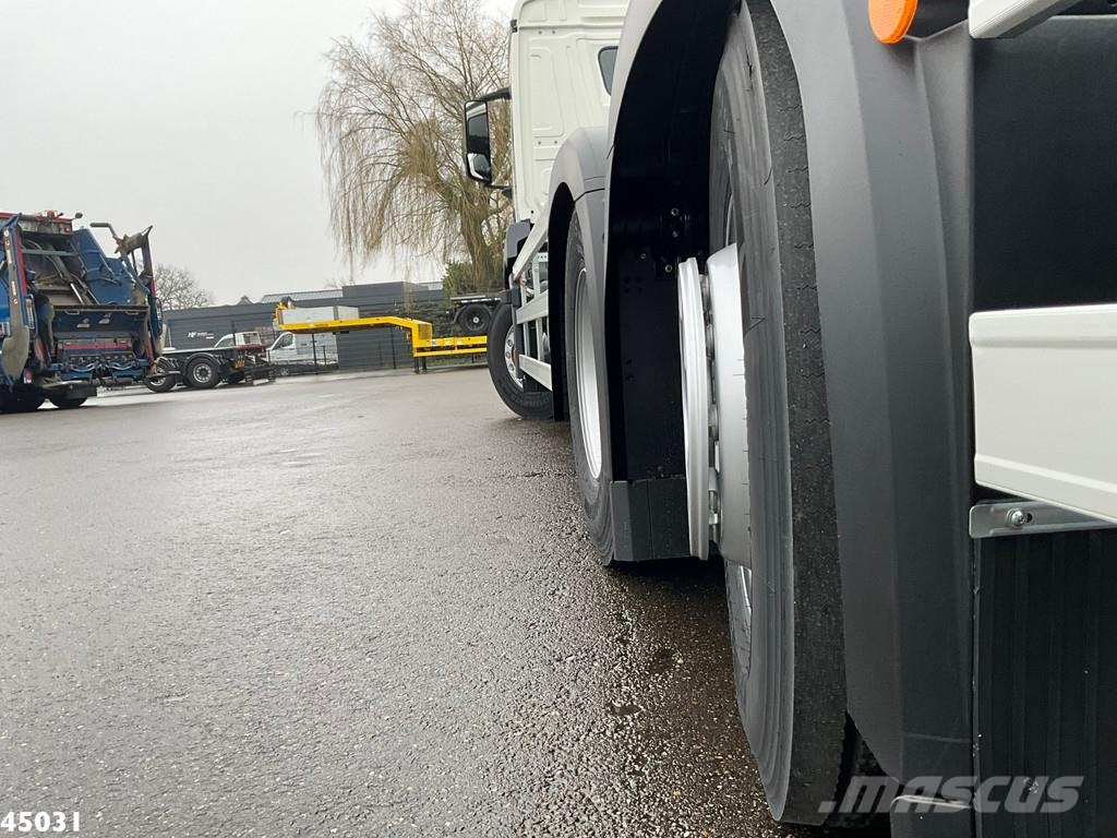 Mercedes-Benz Actros 2643 VDL 21 Ton haakarmsysteem Камиони с кран с кука