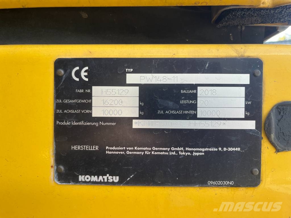 Komatsu PW 148-11 轮式挖掘机