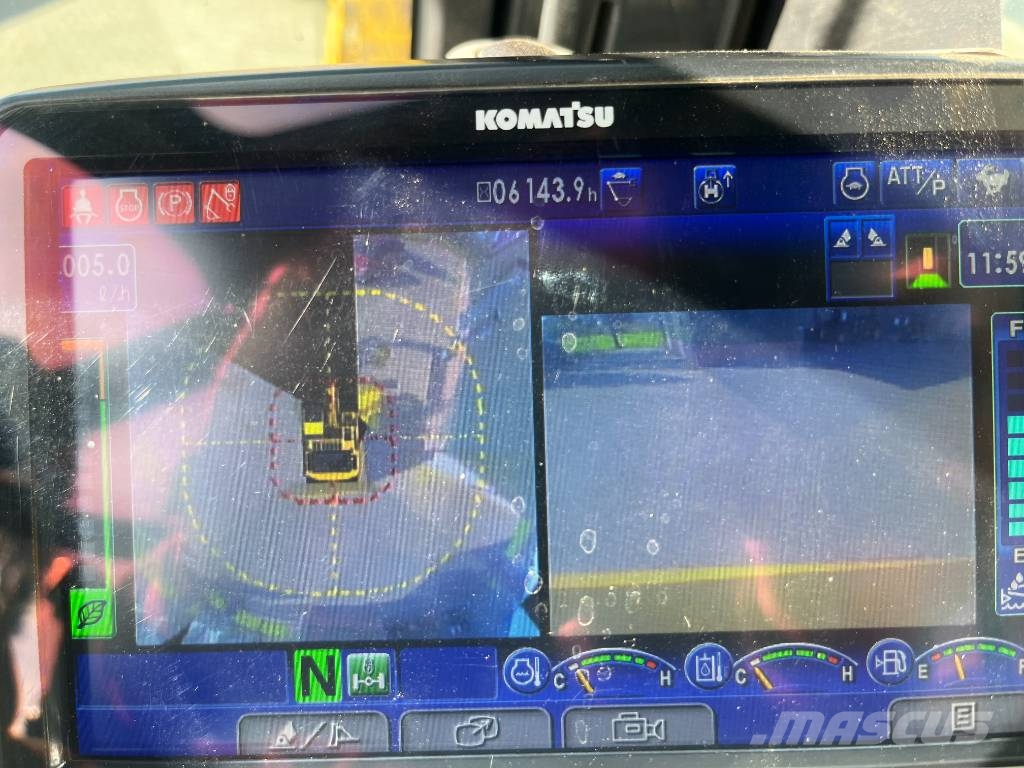 Komatsu PW 148-11 轮式挖掘机