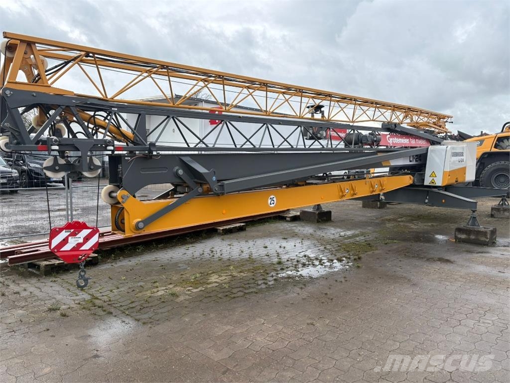 Liebherr L1-24 타워 크레인