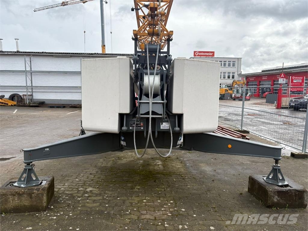 Liebherr L1-24 타워 크레인