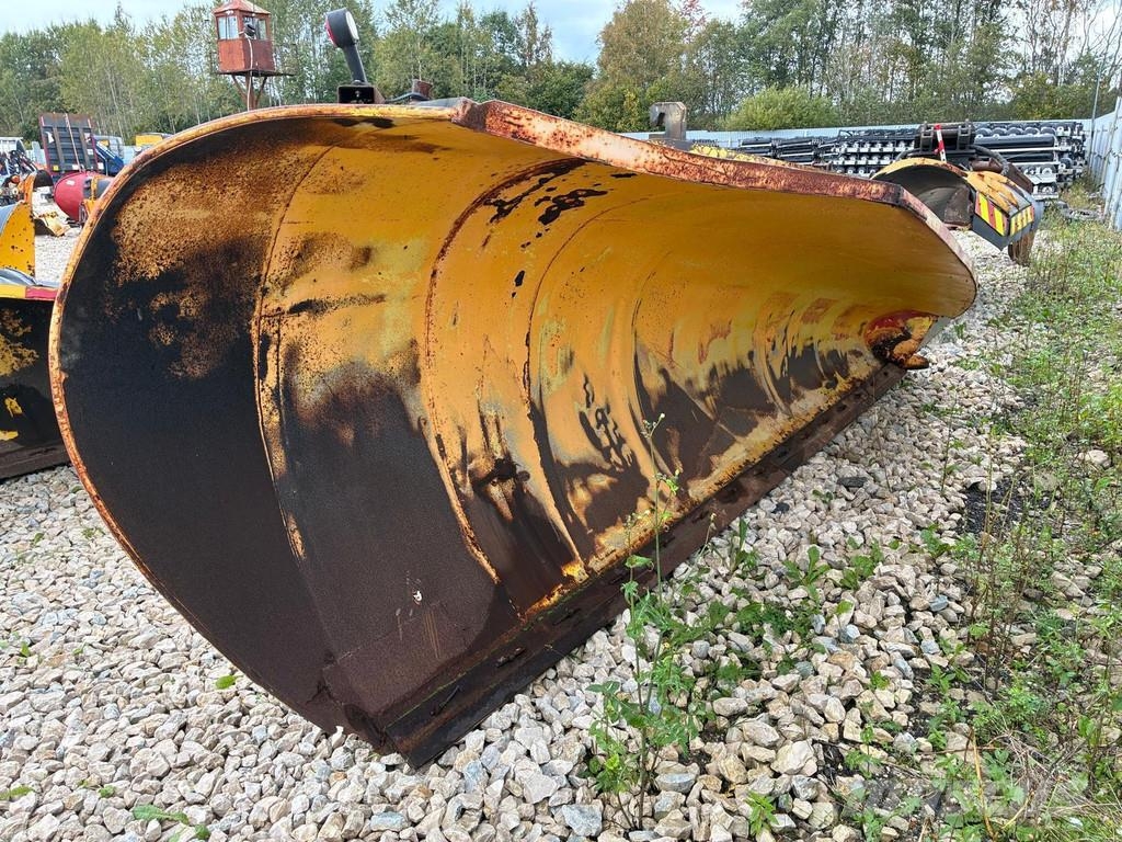 AM Teho SNOWPLOW 4800 MM スノーグルーマー
