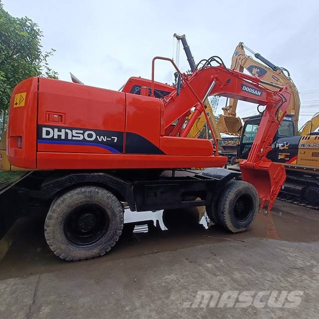 Doosan 150 W-7 Колісні екскаватори