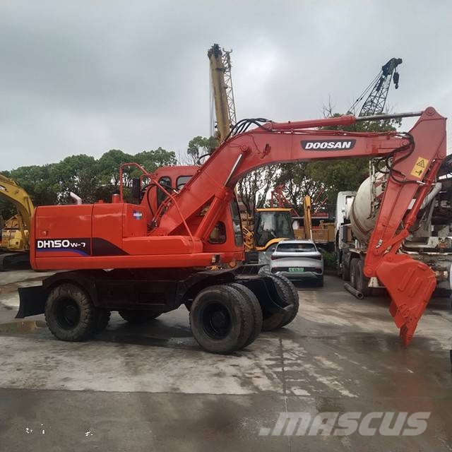 Doosan 150 W-7 Колісні екскаватори