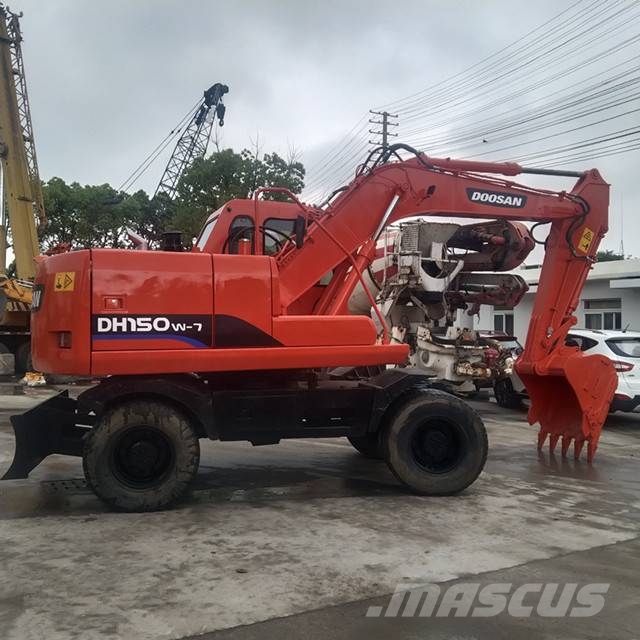 Doosan 150 W-7 Колісні екскаватори