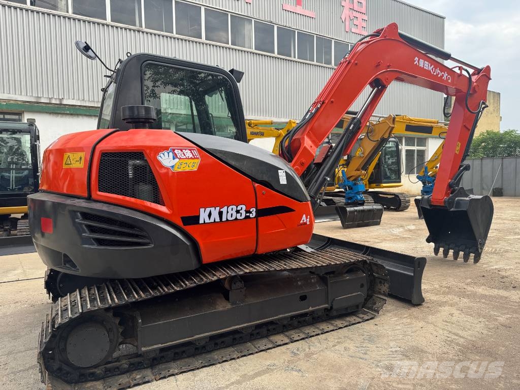 Kubota KX 183 中型挖掘机