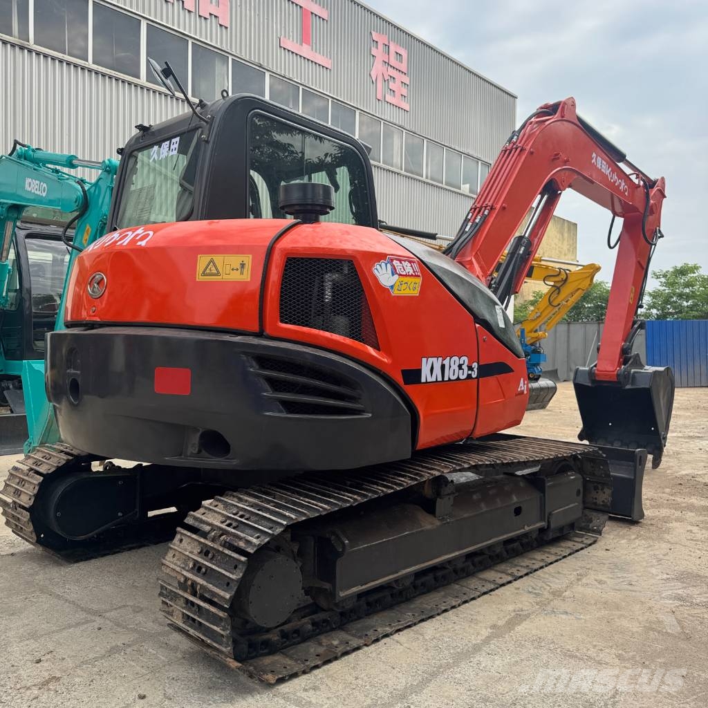 Kubota KX 183 中型挖掘机