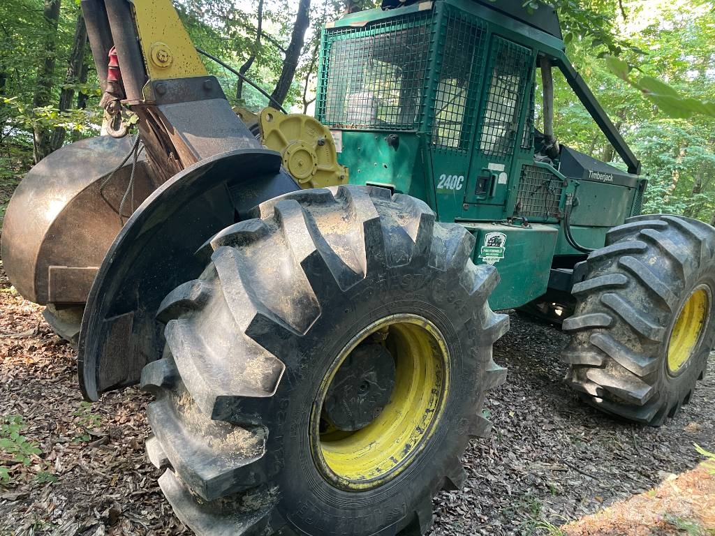 Timberjack 240C Skidders
