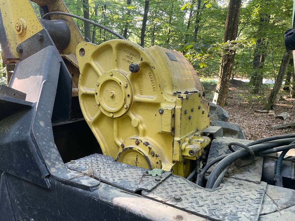Timberjack 240C Skidders