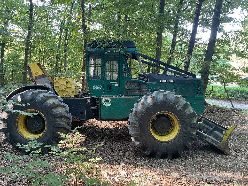 Timberjack 240C Skidders