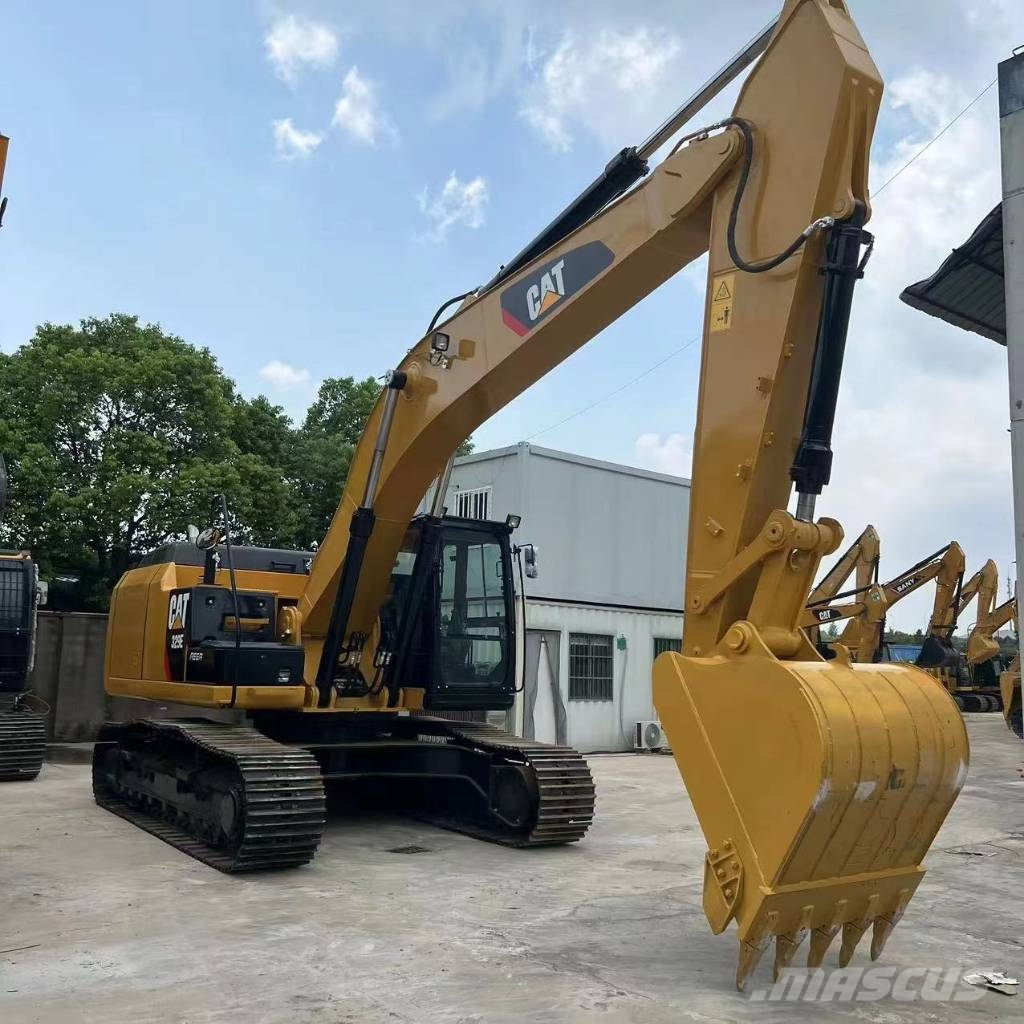 CAT 329 E Excavadoras sobre orugas