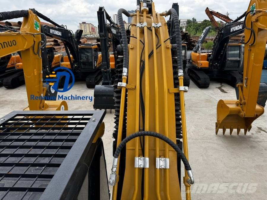 CAT 323 D2L Kāpurķēžu ekskavatori