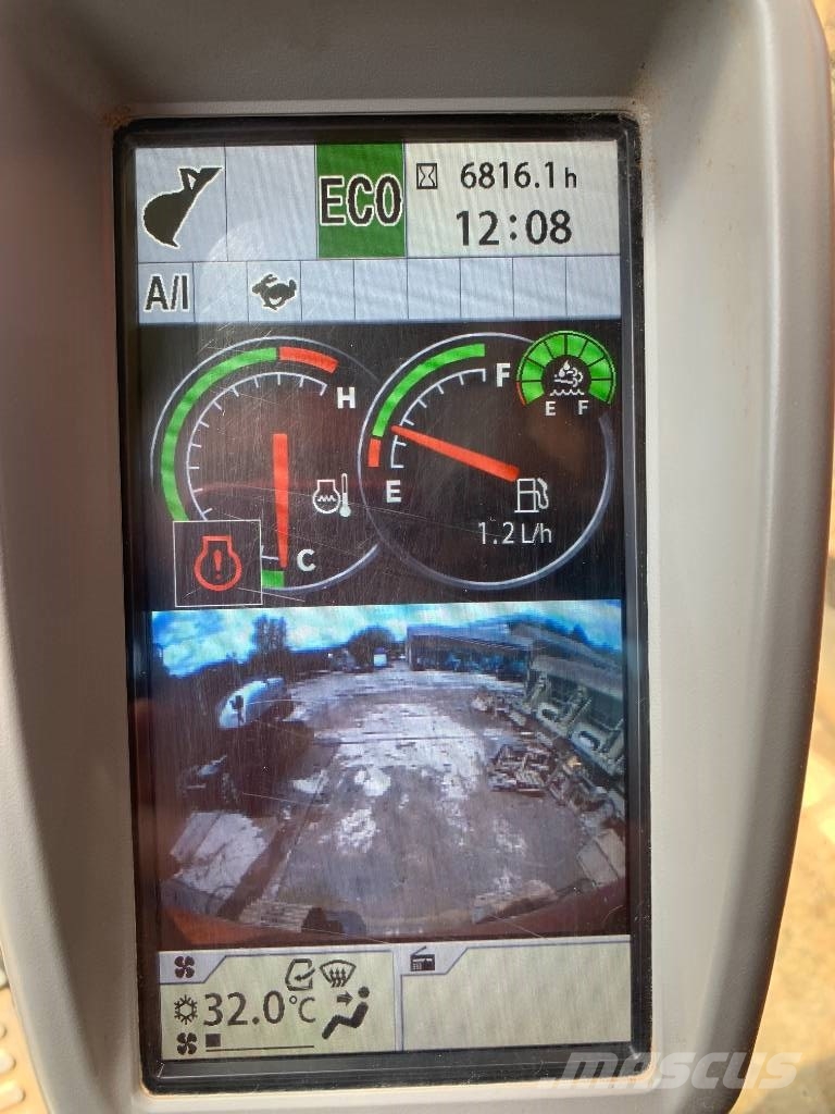 Hitachi ZX 225 US LC-6 Bageri gusjeničari