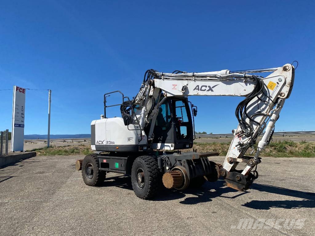ACX DOOSAN 23 Rail-Route 1er Main a réparer endommagée Escavatori speciali