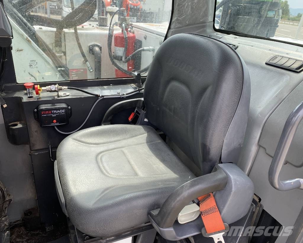 ACX DOOSAN 23 Rail-Route 1er Main a réparer endommagée Escavatori speciali