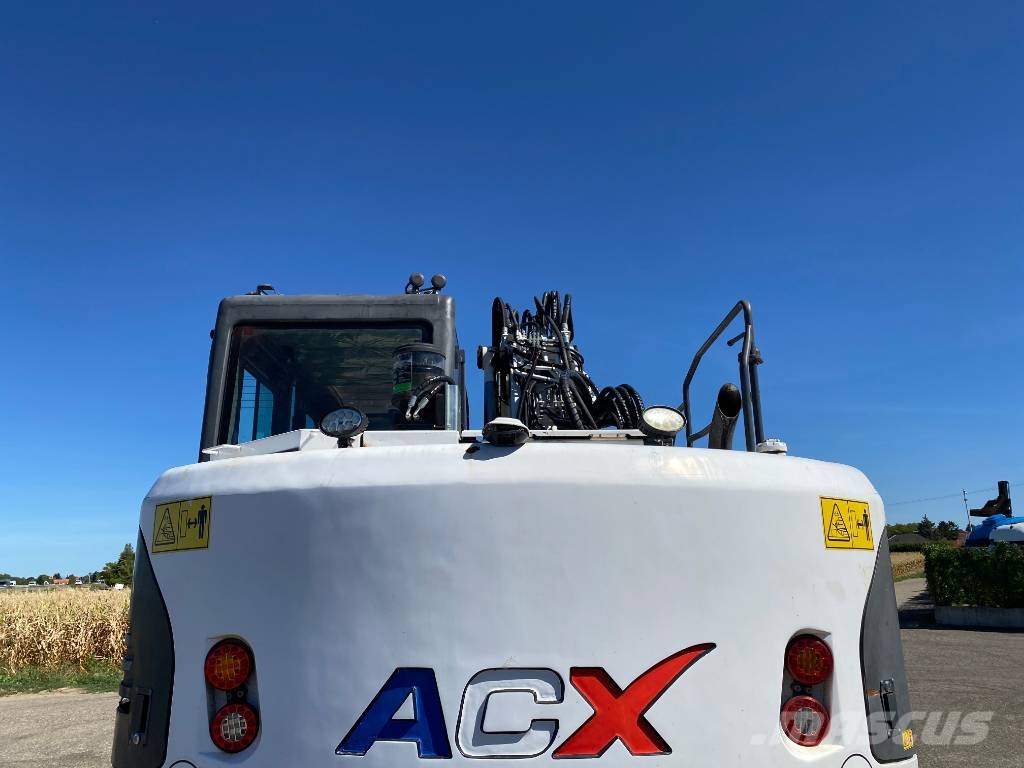 ACX DOOSAN 23 Rail-Route 1er Main a réparer endommagée Escavatori speciali