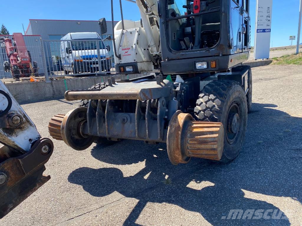 ACX DOOSAN 23 Rail-Route 1er Main a réparer endommagée Escavatori speciali