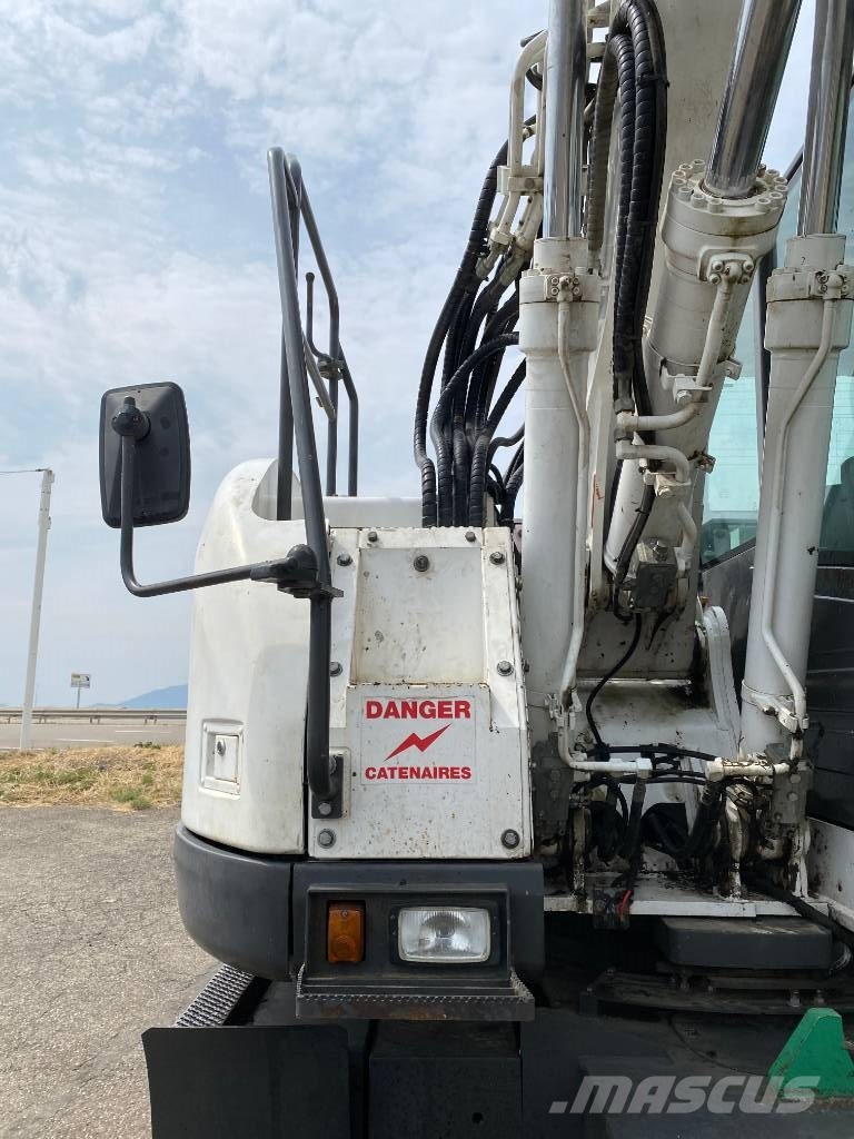 ACX DOOSAN 23 Rail-Route 1er Main a réparer endommagée Escavatori speciali