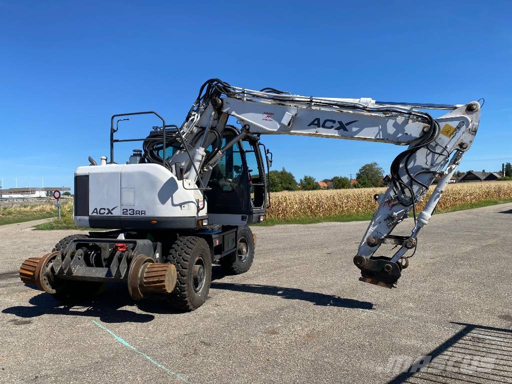 ACX DOOSAN 23 Rail-Route 1er Main a réparer endommagée Escavatori speciali
