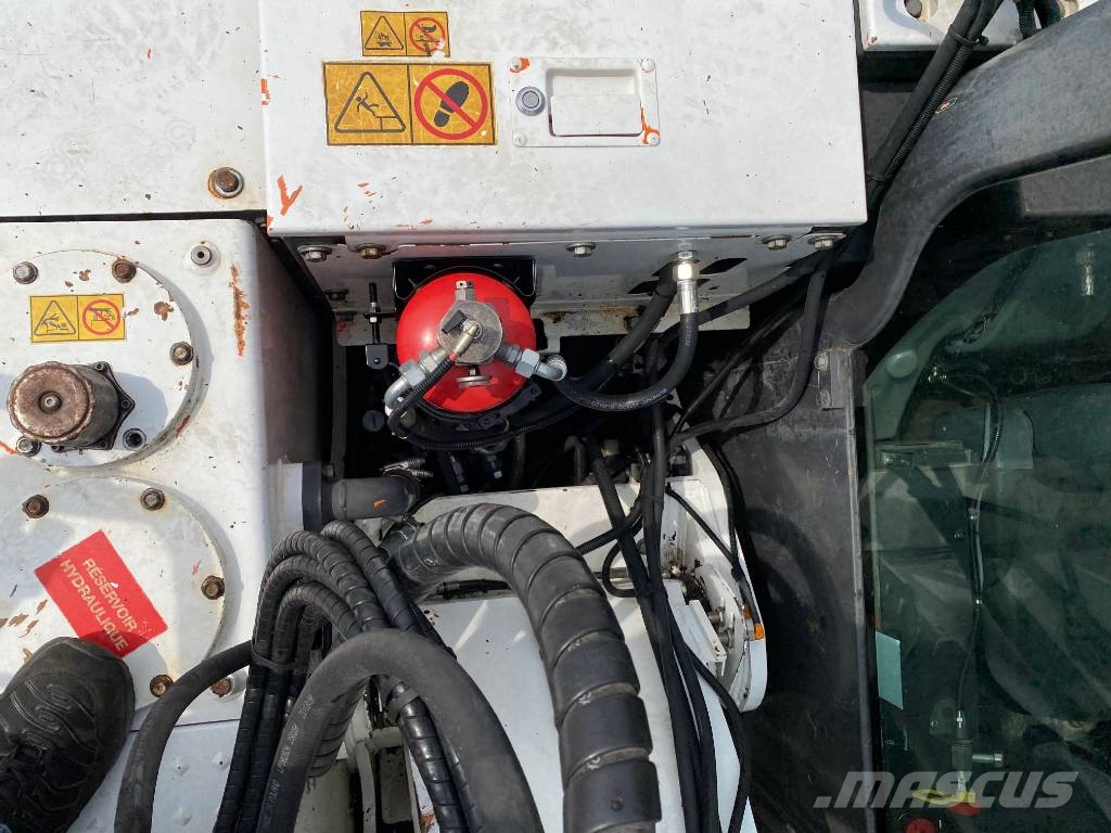 ACX DOOSAN 23 Rail-Route 1er Main a réparer endommagée Escavatori speciali