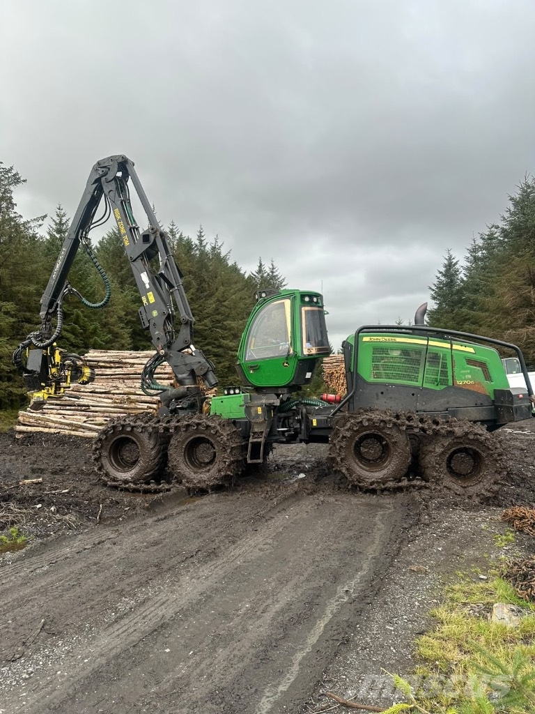 John Deere 1270 G Harvesters