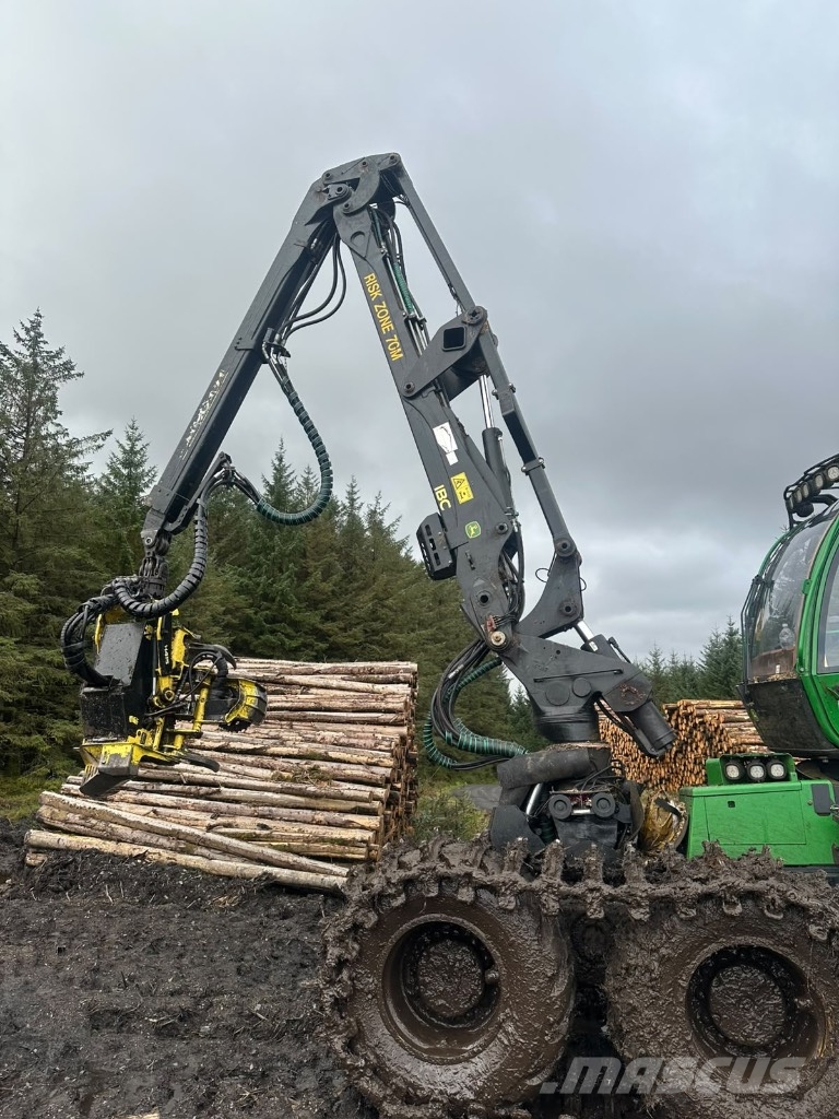 John Deere 1270 G Harvesters