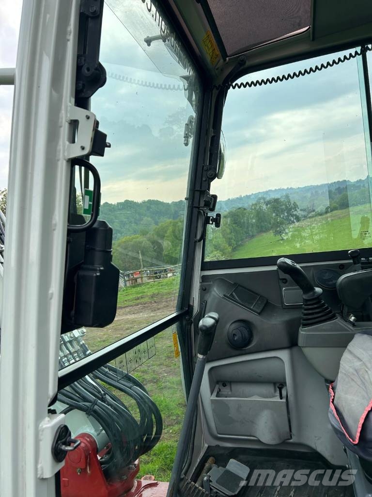 Takeuchi TB 230 Miniescavatori