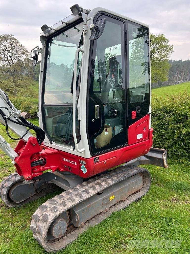 Takeuchi TB 230 Miniescavatori