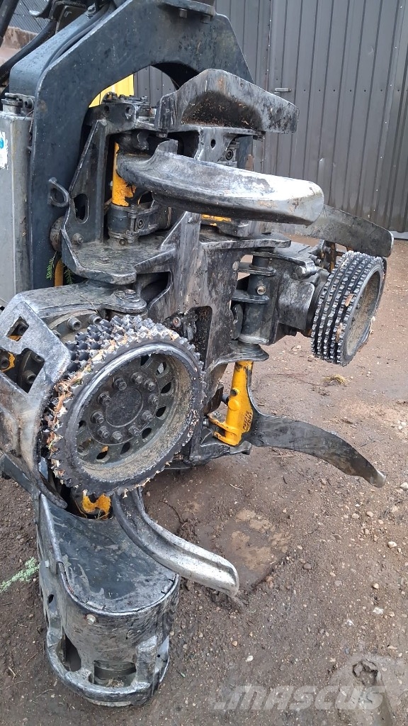 Ponsse H 7 Excavator kit حفارات