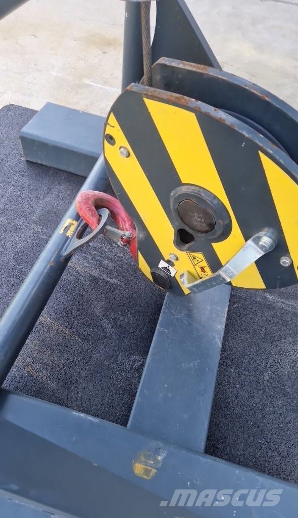 Magni TREUIL 3,5 TON;WINCH;WINDE;LIER;Manitou Aufnahme 其他组件