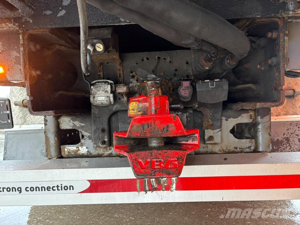 Volvo FH 16 580 6x2 FOR SALE AS CHASSIS / RETARDER / CHA Fülkés alváz