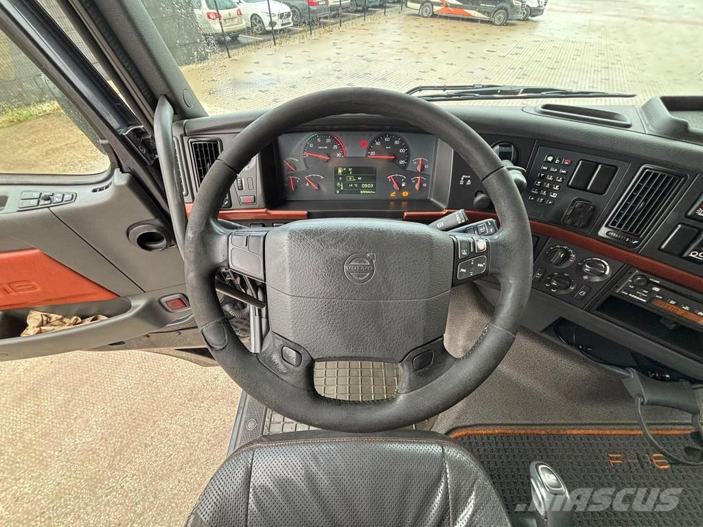 Volvo FH 16 580 6x2 FOR SALE AS CHASSIS / RETARDER / CHA Fülkés alváz