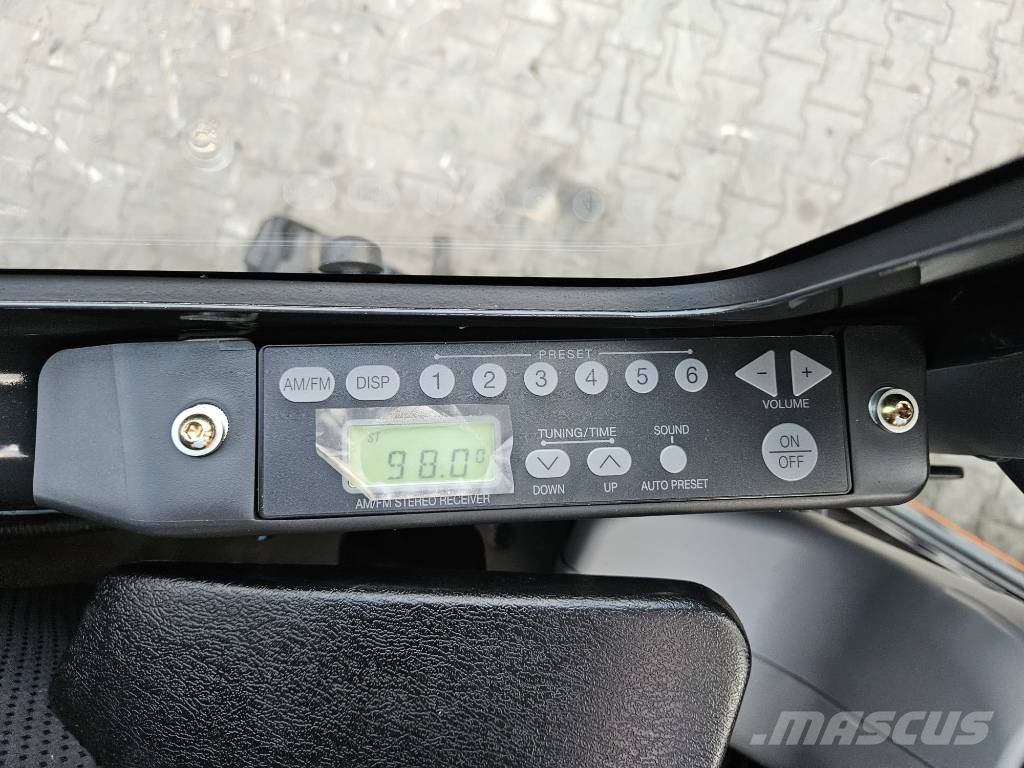 Hitachi ZX 33 U-6 Miniescavadeiras < 7t (Mini escavadeiras)