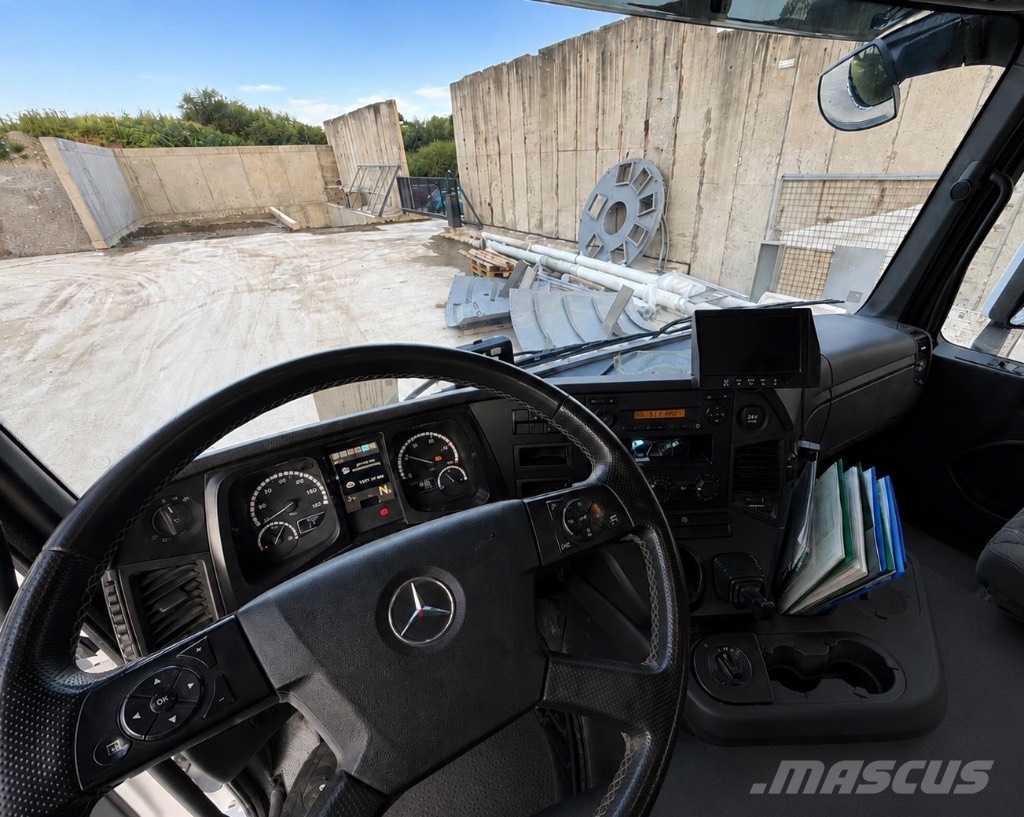 Mercedes-Benz Arocs 3243/Schwing Pumi 26m Betonpomptrucks