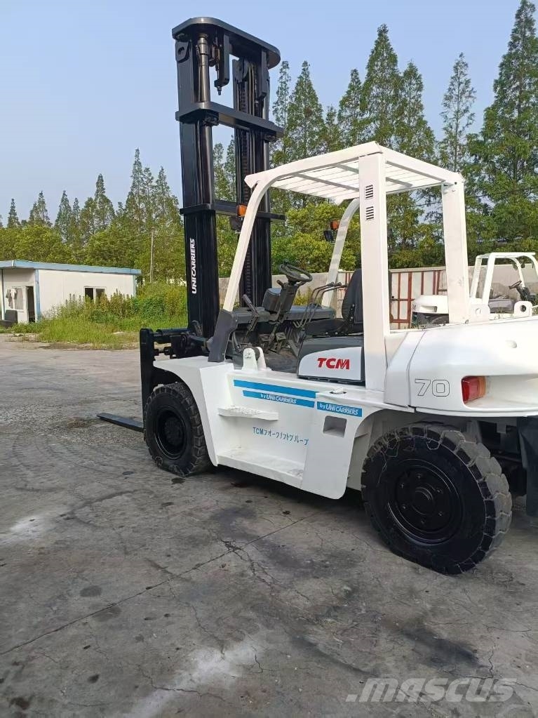 TCM FD 70 Z8 Skříňová nástavba