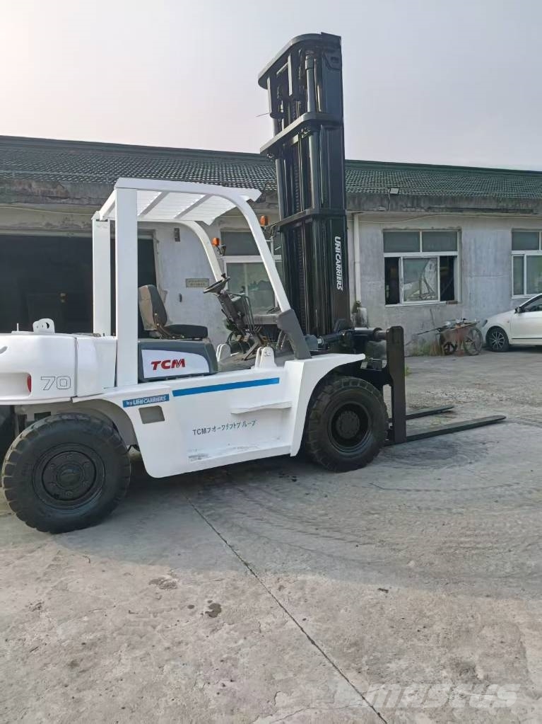 TCM FD 70 Z8 Skříňová nástavba