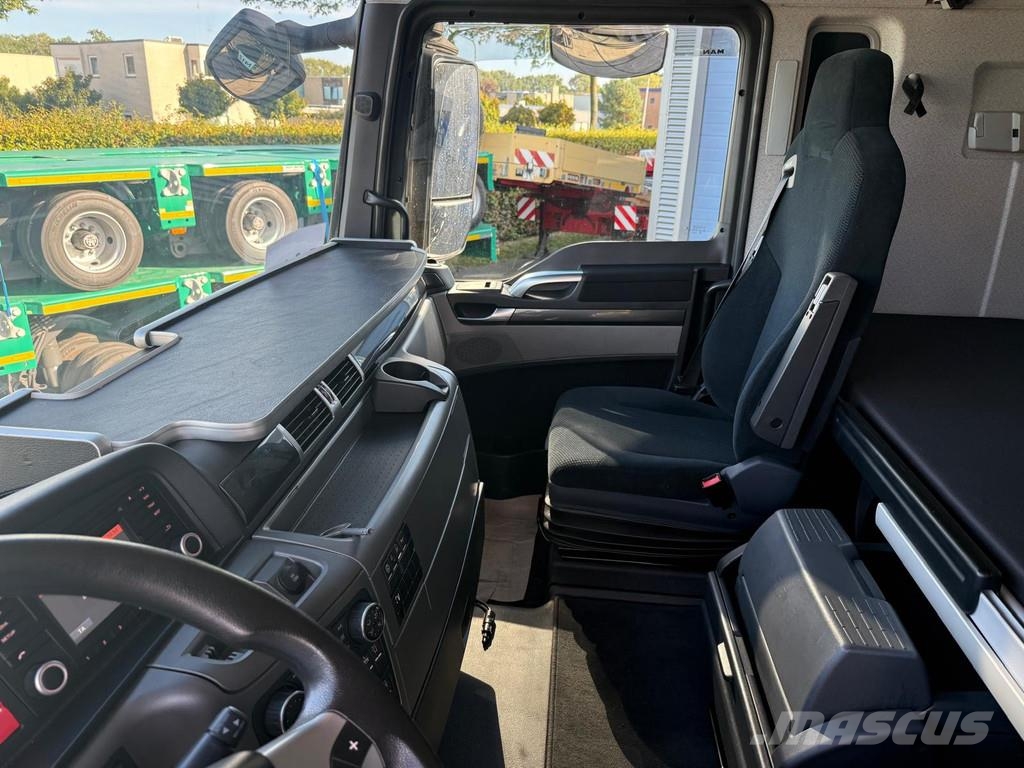 MAN TGX 41.560 8x4/4 BBS Trekkers