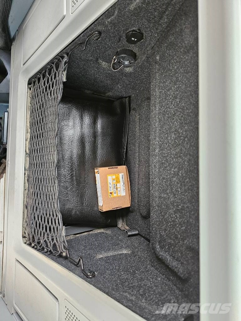CAT 320 NG Rupsgraafmachines