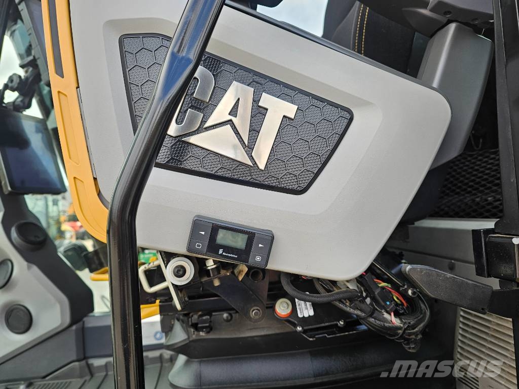 CAT 320 NG Rupsgraafmachines
