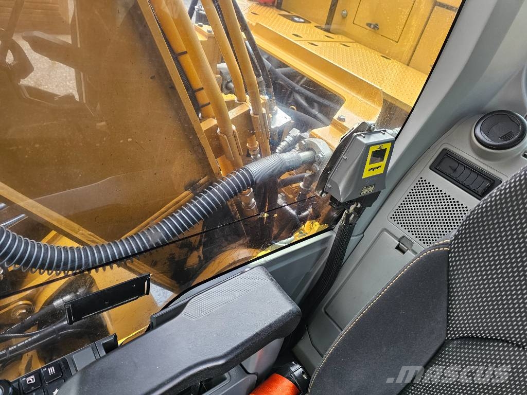 CAT 320 NG Rupsgraafmachines