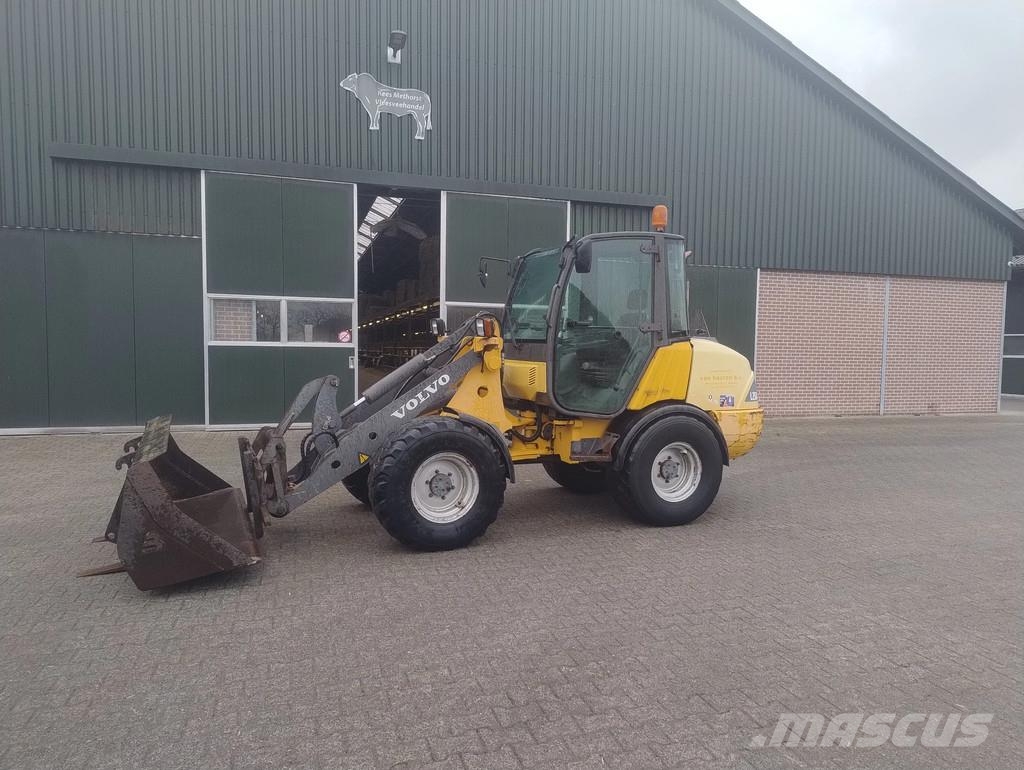 Volvo L25b Shovel Kolesni nakladalci